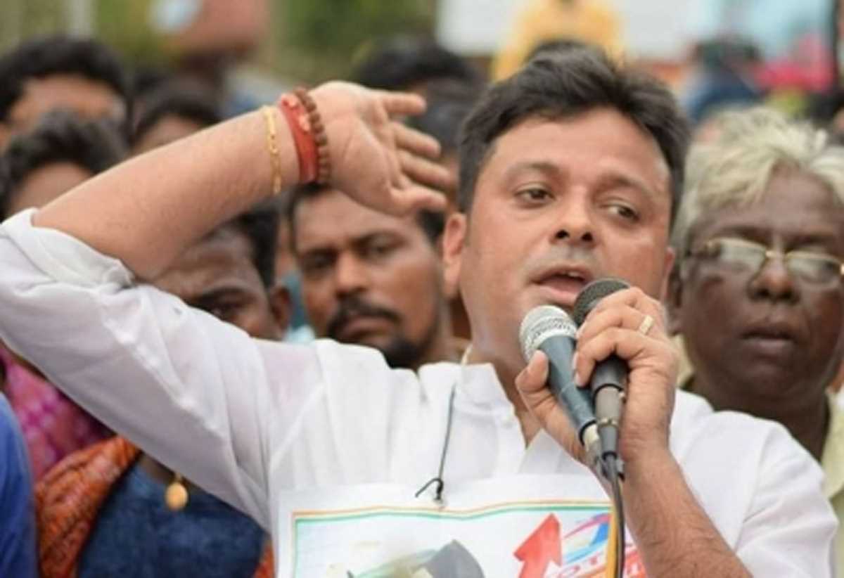 शिक्षक भर्ती घोटाला : निष्कासित युवा तृणमूल नेता ने संकेत दिया, सबूत उनके आवास पर रखे गए थे